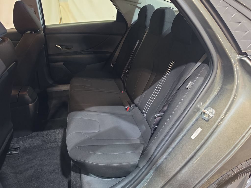Used 2024 Hyundai Elantra SEL FWD image 24
