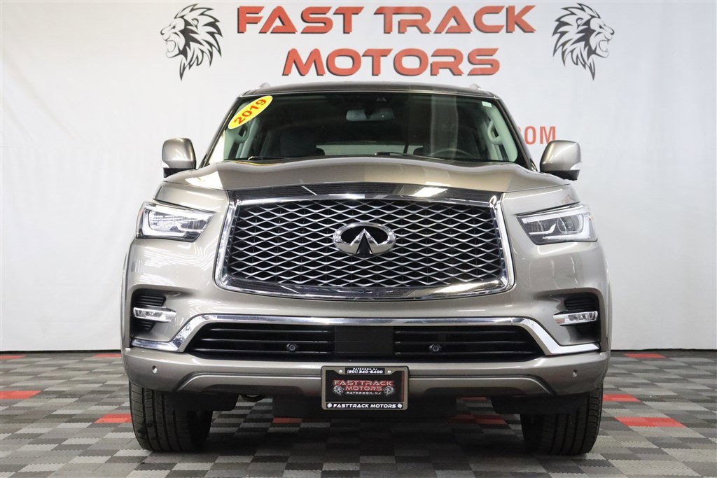 Used 2019 INFINITI QX80 Luxe image 2