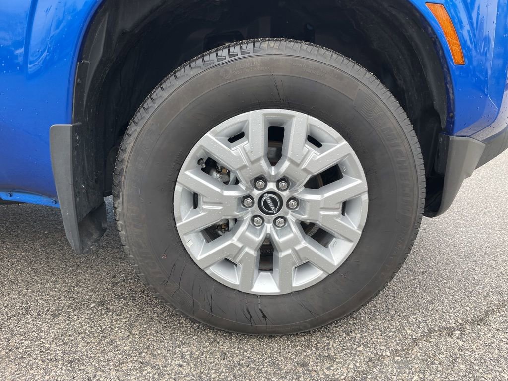 Used 2024 Nissan Frontier SV w/ SV Convenience Package image 44