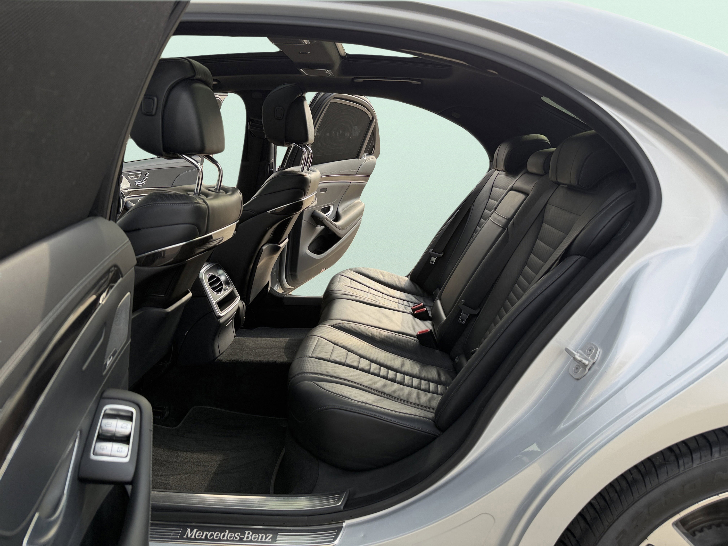 Used 2016 Mercedes-Benz S 550 Sedan image 28