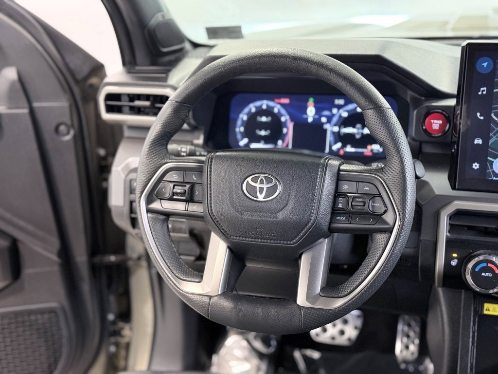 Used 2024 Toyota Tacoma TRD Sport image 29