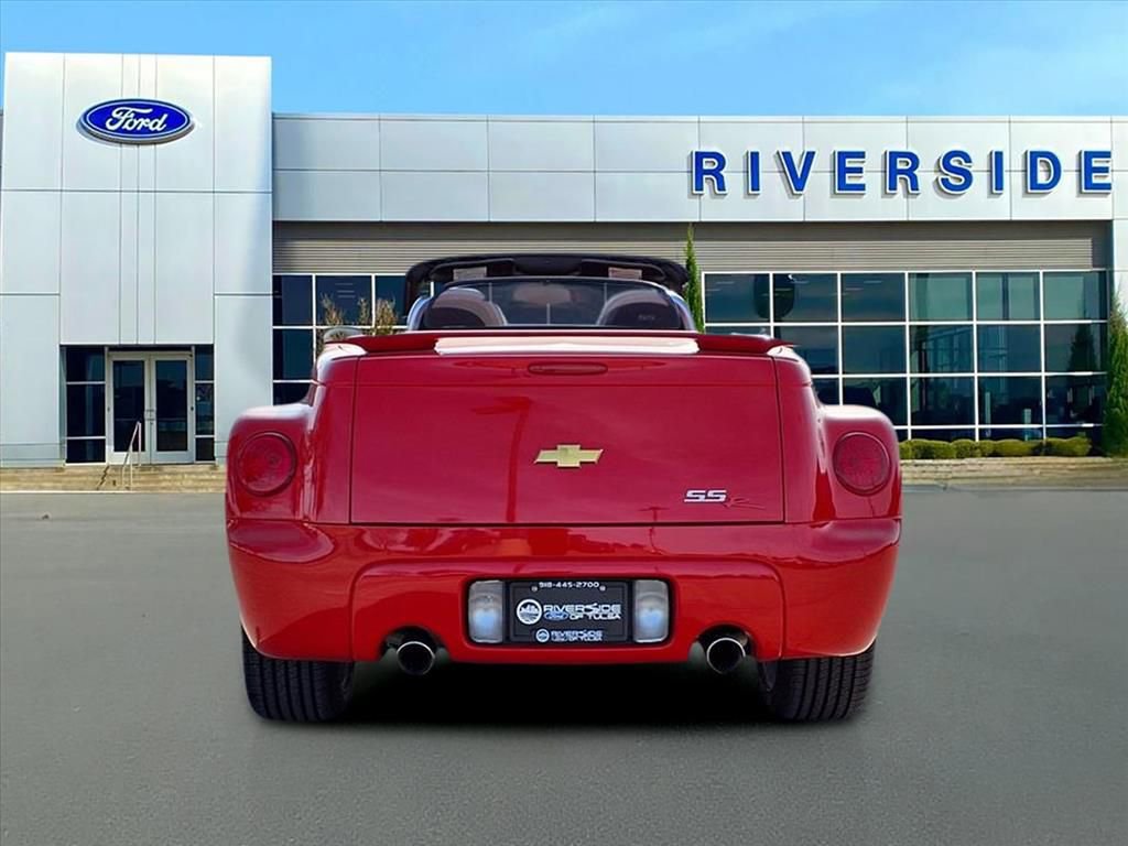 Used 2003 Chevrolet SSR w/ Preferred Equipment Group image 5
