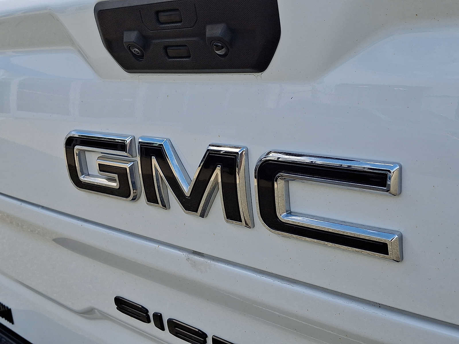 Certified 2024 GMC Sierra 1500 AT4 w/ Technology Package AWD/4WD image 28