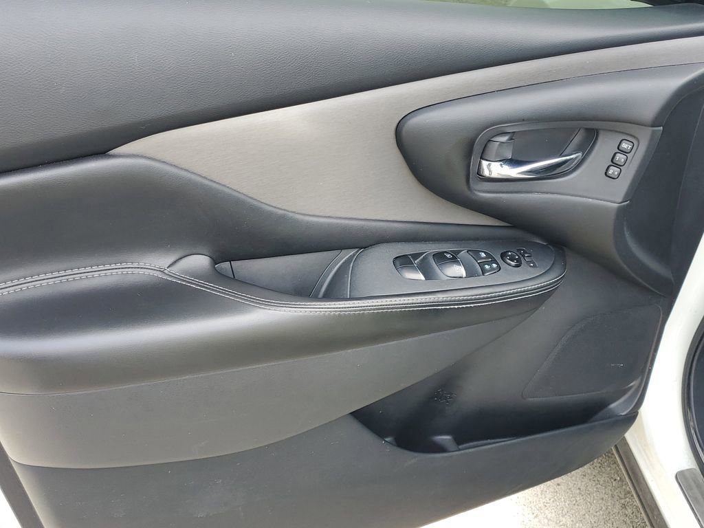 Used 2023 Nissan Murano SL w/ SL Moonroof Package AWD/4WD image 21