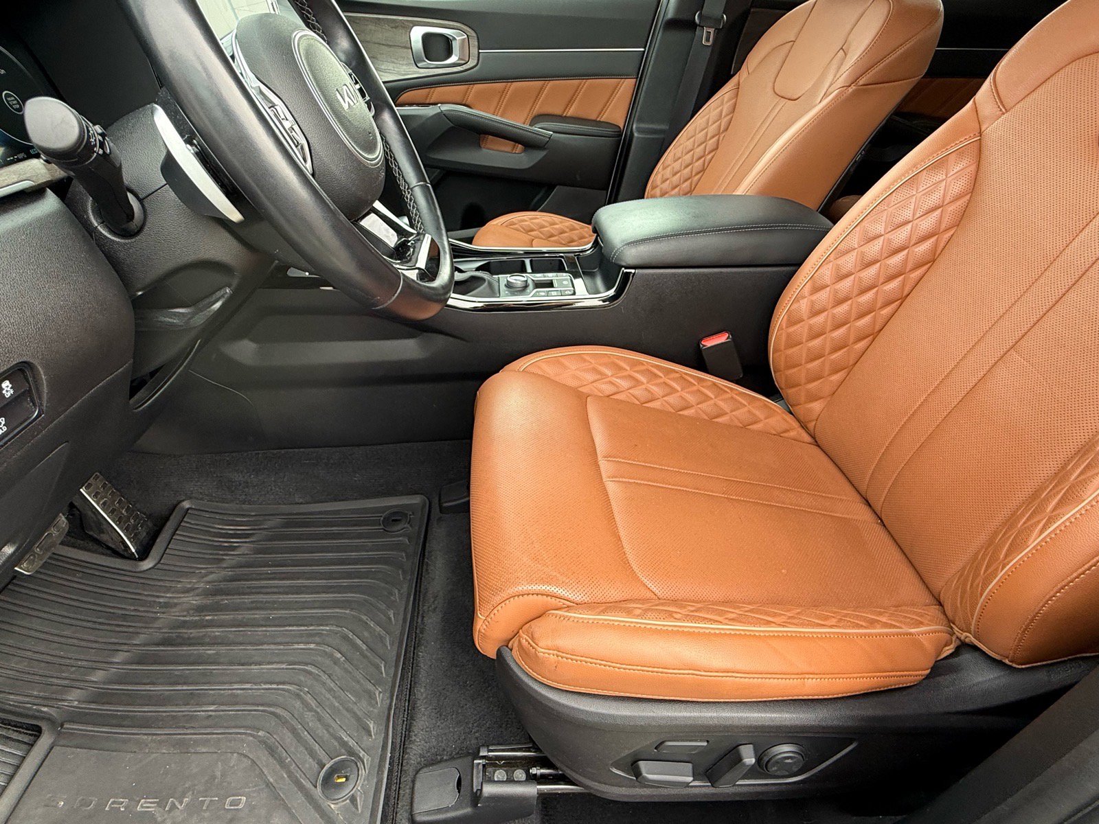 Used 2022 Kia Sorento SX Prestige w/ Rust Color Package image 14