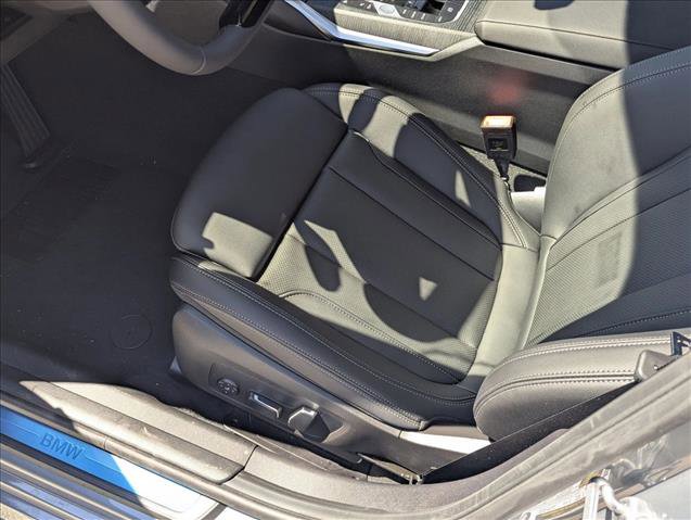 New 2026 BMW 330i Sedan w/ Premium Package image 4