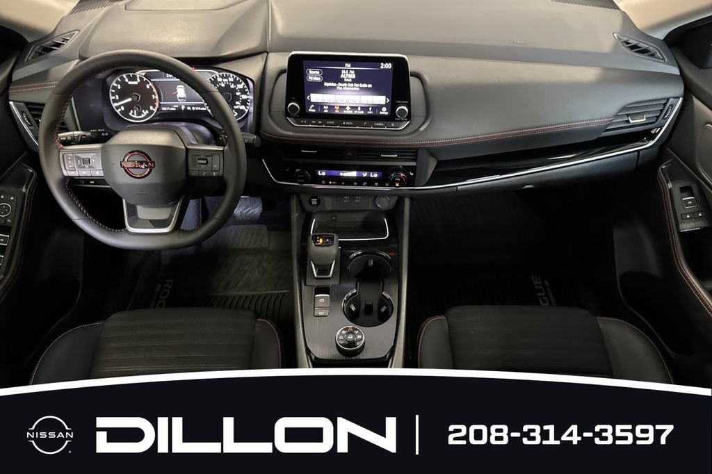 Used 2025 Nissan Rogue SV w/ Rock Creek Premium Package AWD/4WD image 5