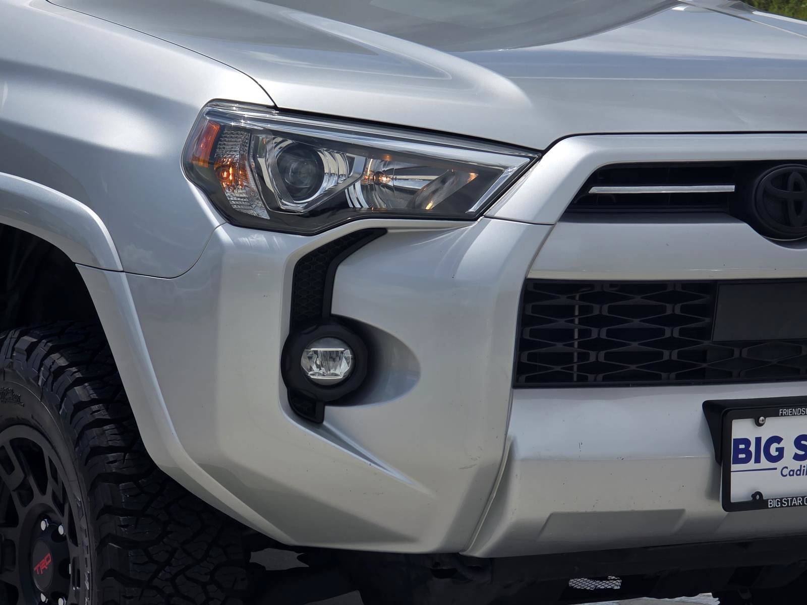 Used 2023 Toyota 4Runner SR5 Premium w/ Moonroof Package AWD/4WD image 9