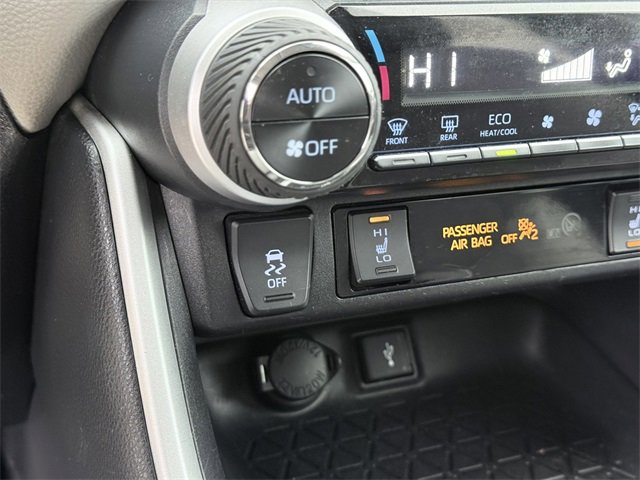 Certified 2021 Toyota RAV4 XLE image 31