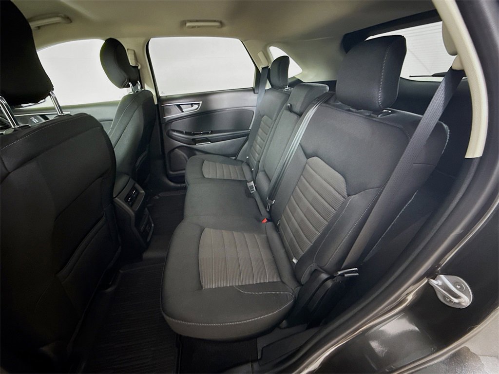 Used 2019 Ford Edge SEL image 21