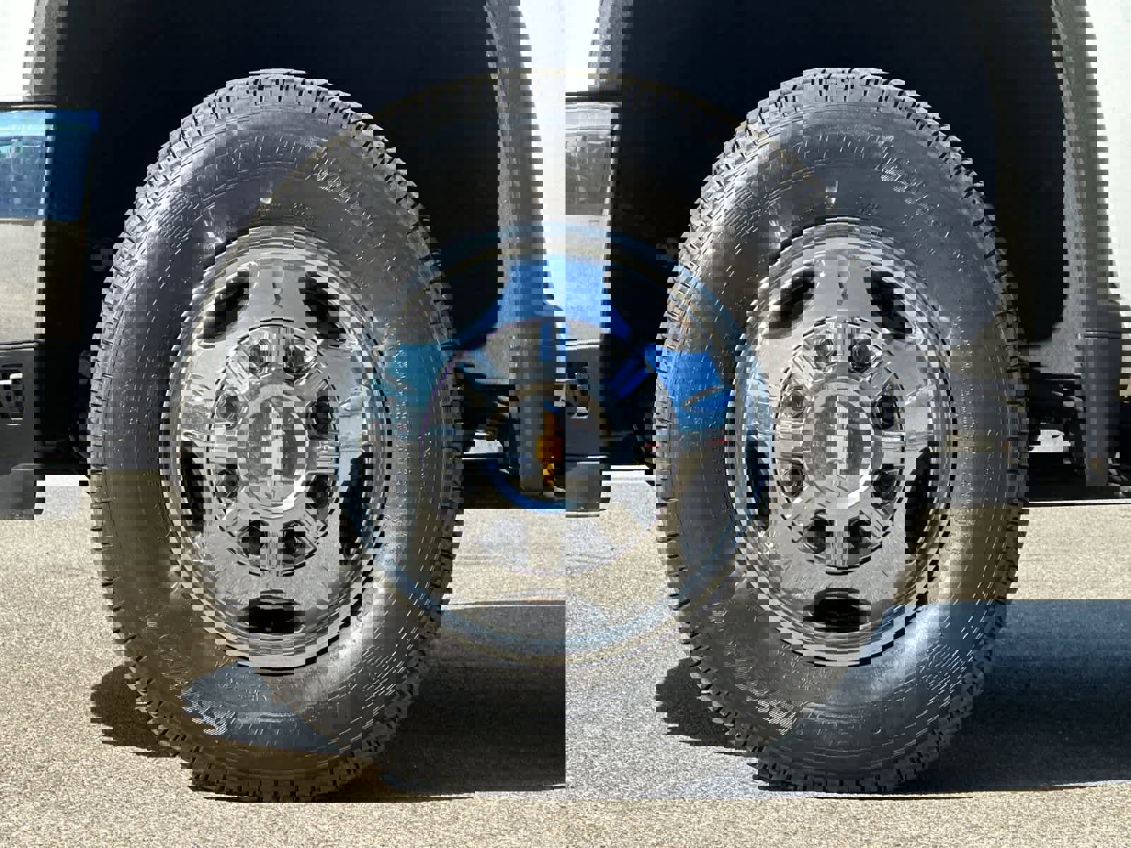 Used 2024 Chevrolet Silverado 3500 LT w/ Convenience Package image 23