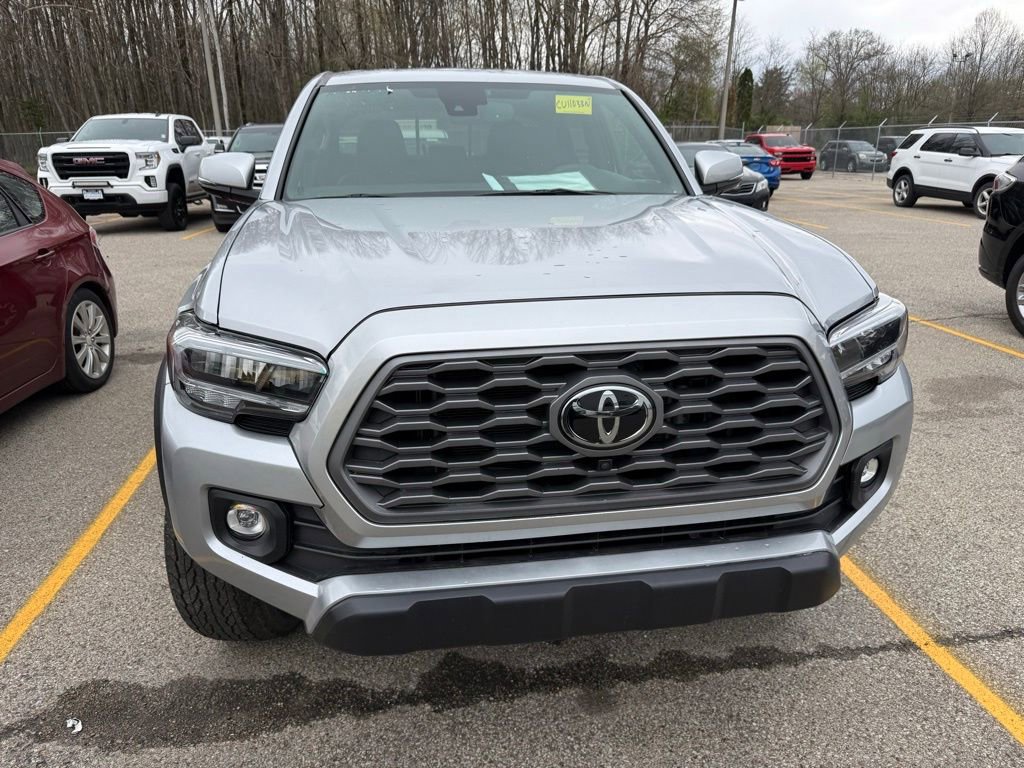 Used 2023 Toyota Tacoma TRD Off-Road w/ TRD Premium Off Road Package image 2