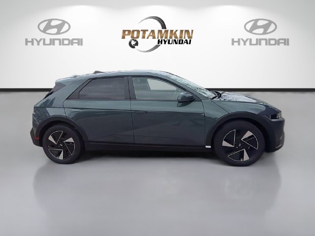 New 2027 Hyundai Ioniq 5 SE RWD image 4