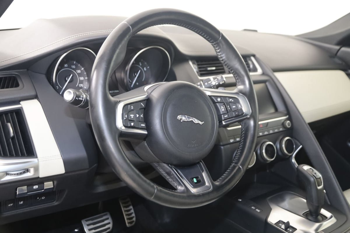 Used 2018 Jaguar E-PACE R-Dynamic S AWD/4WD image 6