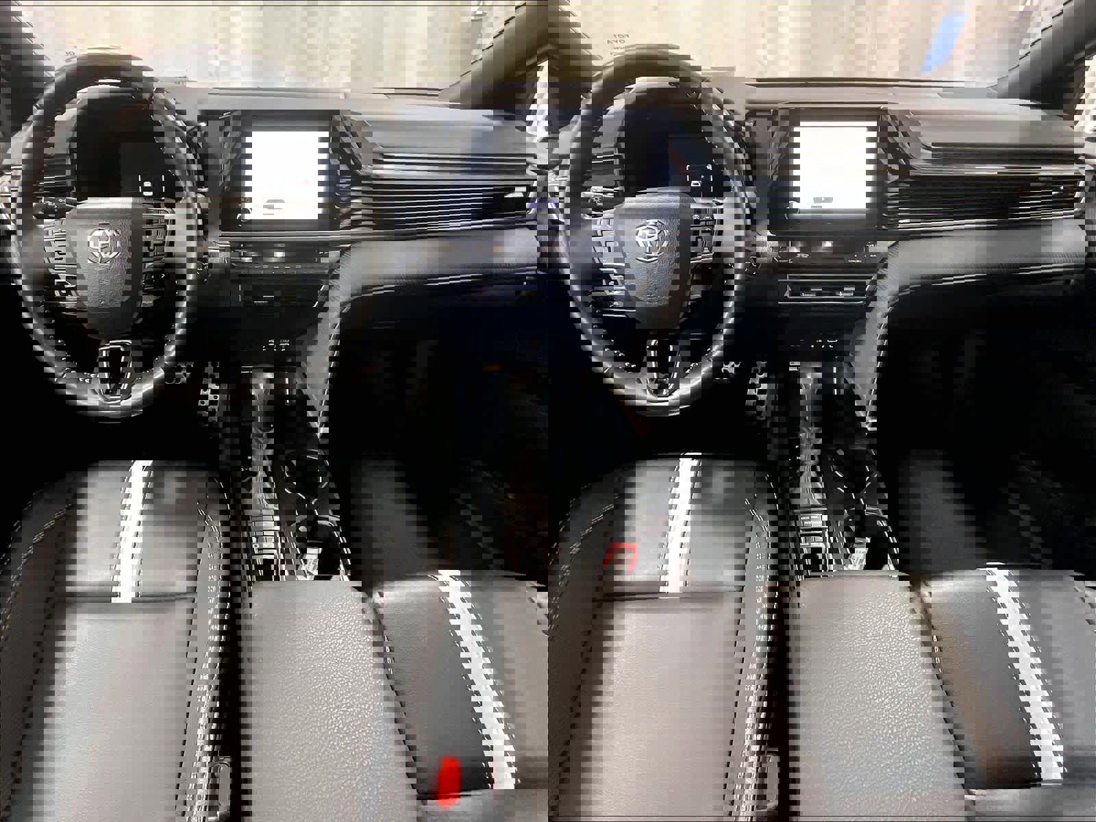 Certified 2025 Toyota Camry SE image 21