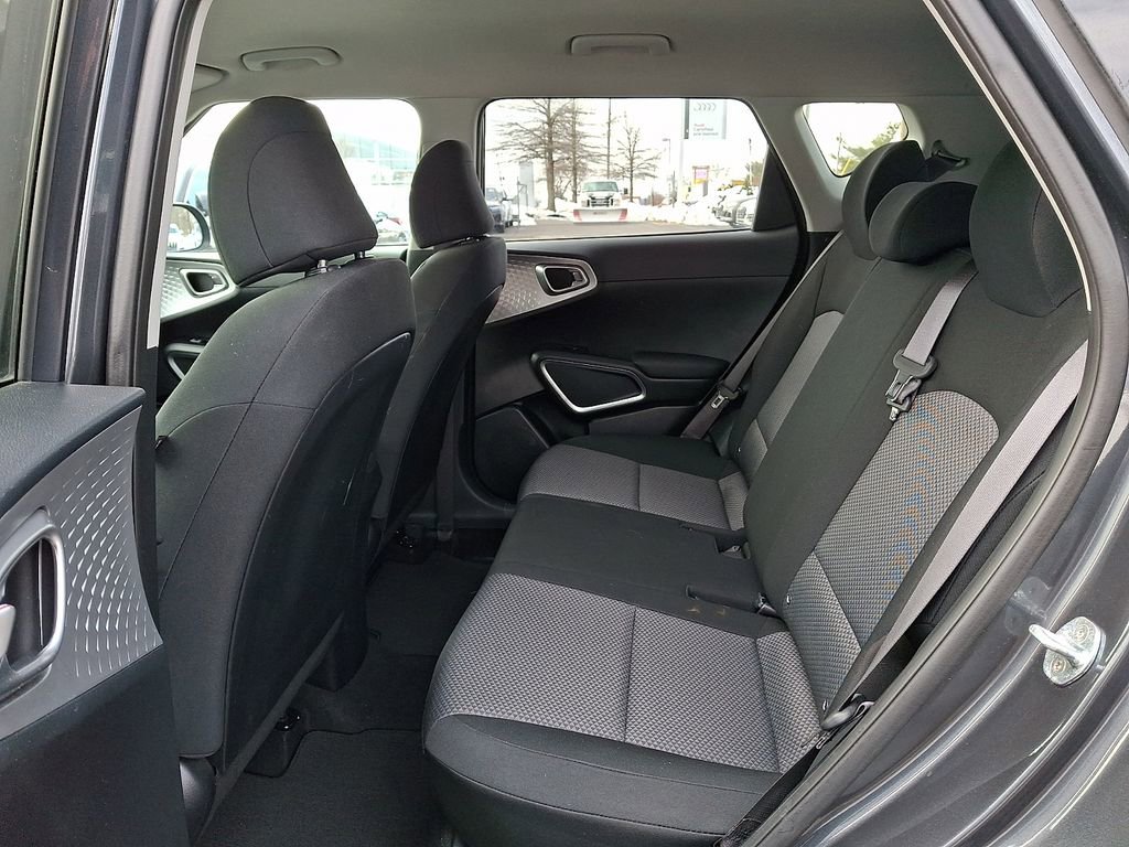Used 2022 Kia Soul LX w/ Technology Package image 17