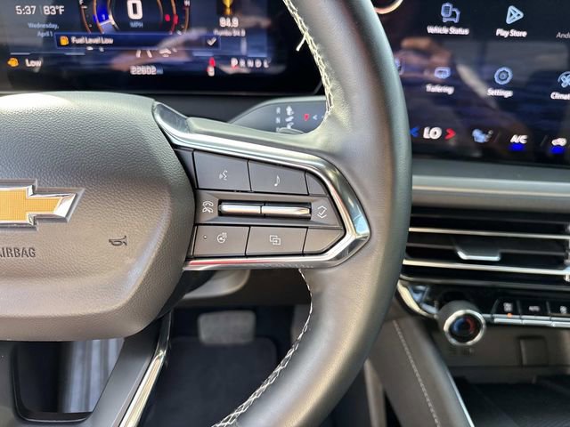 Used 2025 Chevrolet Traverse LT image 47