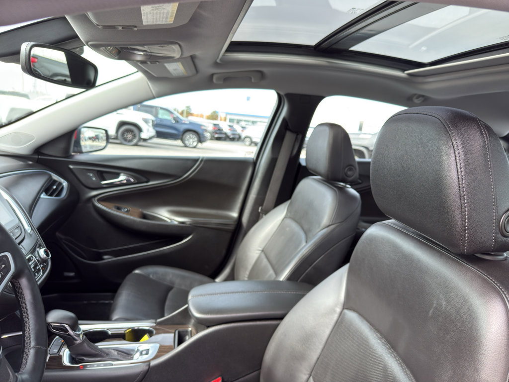 Used 2023 Chevrolet Malibu LT w/ Driver Confidence Package FWD image 26