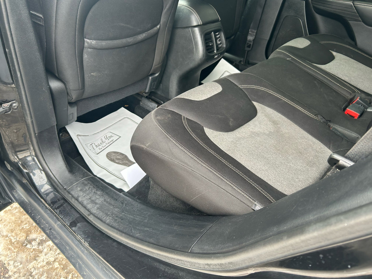 Used 2014 Jeep Cherokee Sport image 9