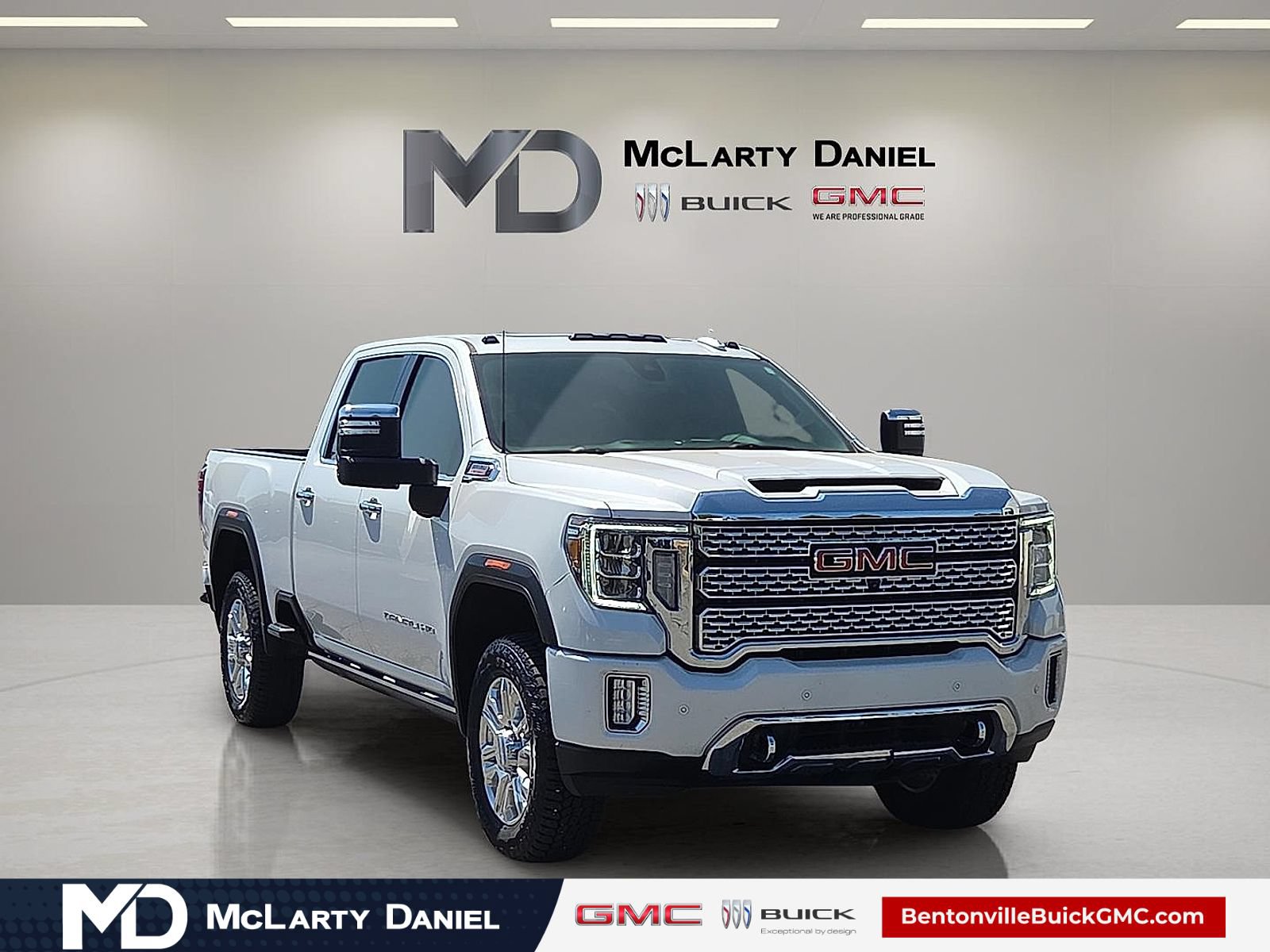 Certified 2023 GMC Sierra 2500 Denali w/ Denali Ultimate Package AWD/4WD image 1