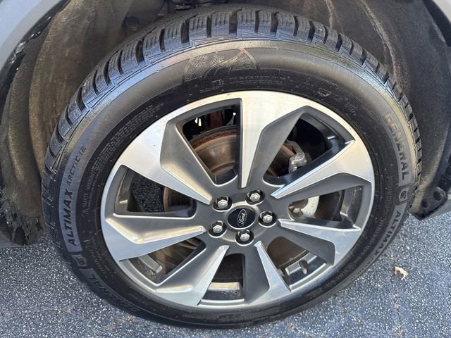 Used 2023 Ford Escape Platinum image 33