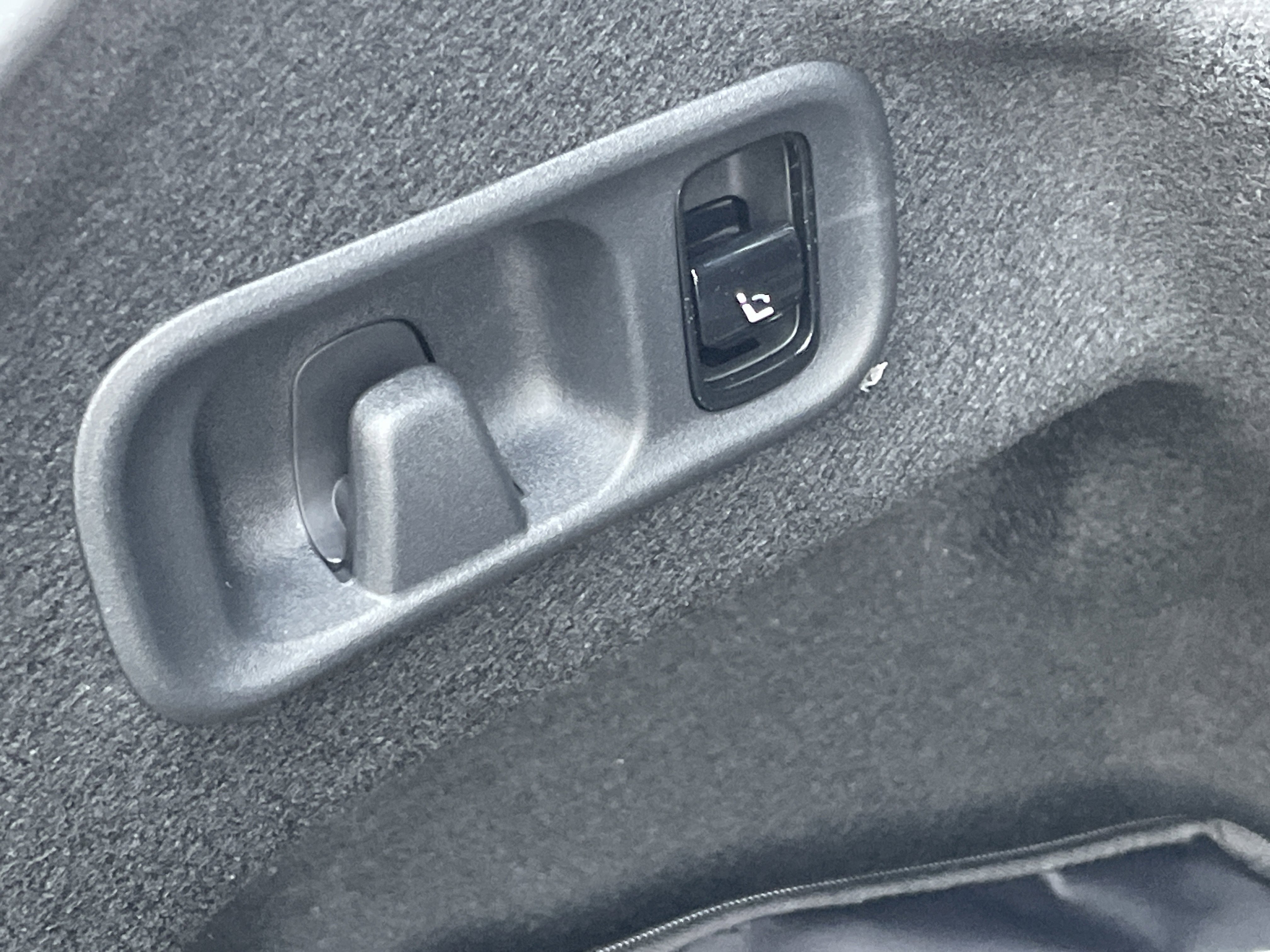 New 2026 Mercedes-Benz C 300 4MATIC Sedan image 10