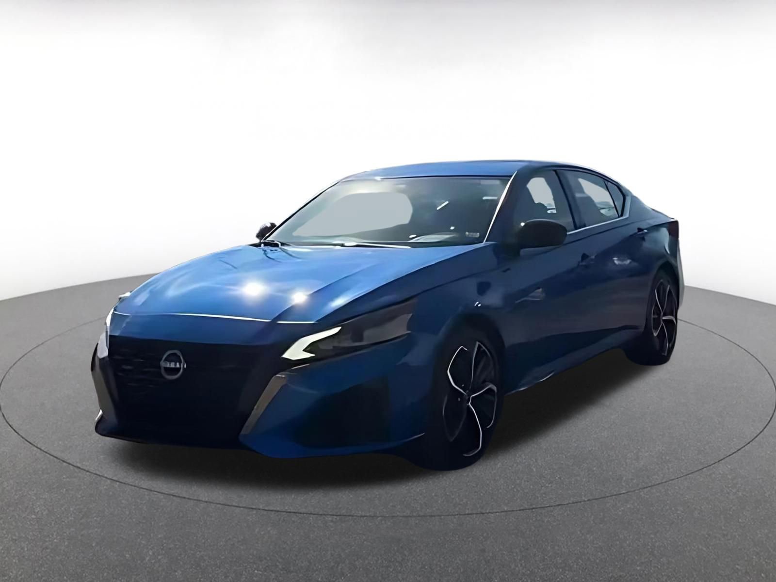 Used 2025 Nissan Altima 2.5 SR FWD image 4