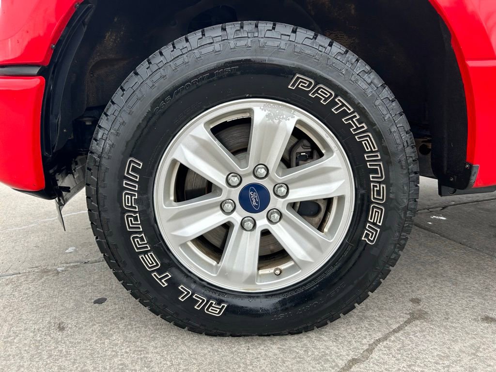 Used 2015 Ford F150 XL w/ Equipment Group 101A Mid AWD/4WD image 32