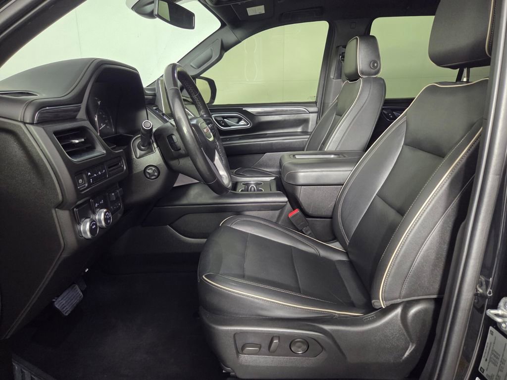 Used 2021 GMC Yukon SLT w/ SLT Premium Package image 12