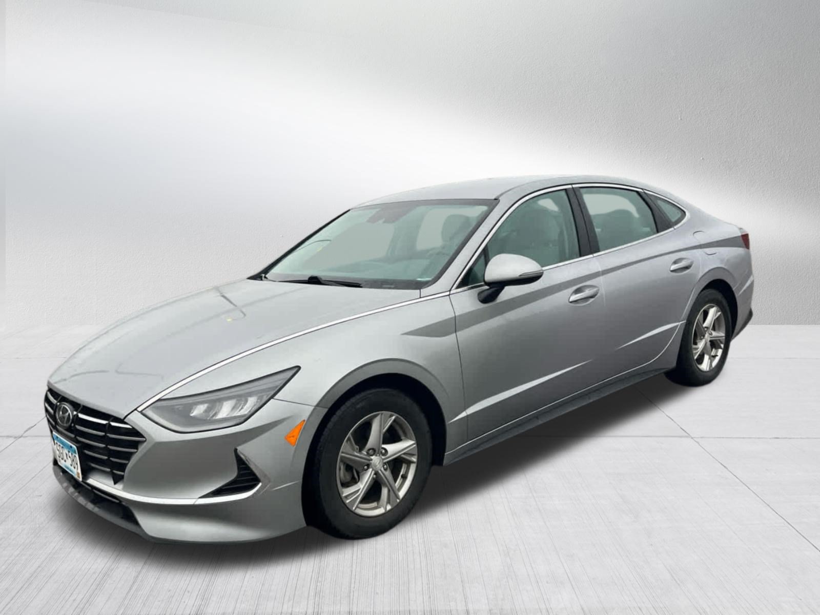 Used 2023 Hyundai Sonata SE FWD image 3