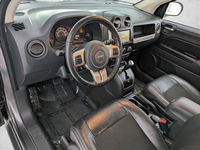 Used 2017 Jeep Compass 75th Anniversary w/ Power Value Group AWD/4WD image 10