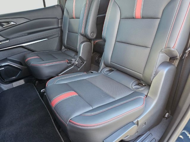 New 2027 Chevrolet Traverse RS AWD/4WD image 22