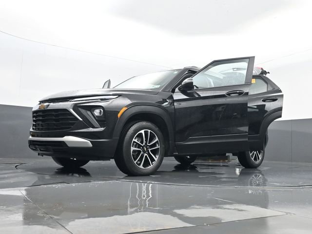 Used 2025 Chevrolet TrailBlazer LT image 32