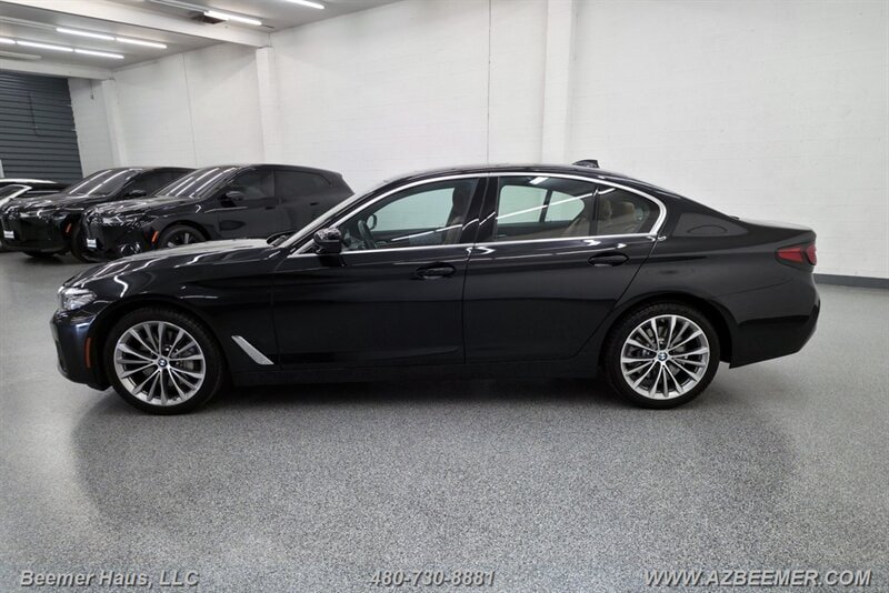 Used 2023 BMW 530i w/ Convenience Package RWD image 5