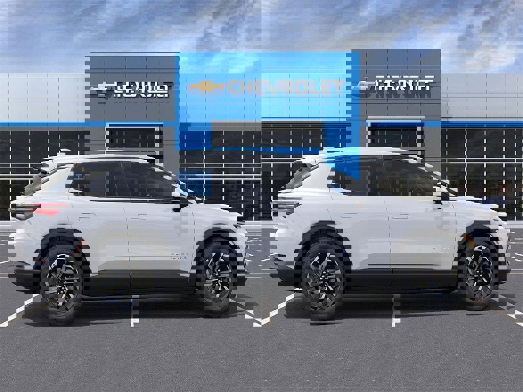 New 2026 Chevrolet Equinox EV LT image 6