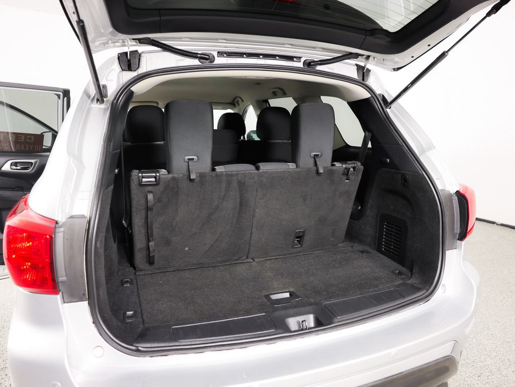 Used 2019 Nissan Pathfinder SV FWD image 14