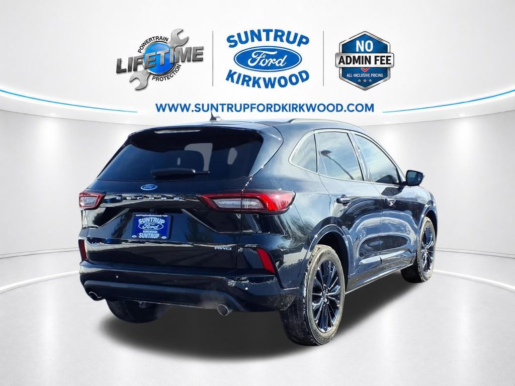 Used 2023 Ford Escape ST-Line Elite AWD/4WD image 3