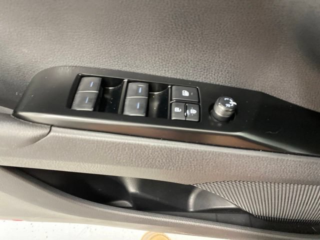 Used 2026 Toyota Camry SE AWD/4WD image 23