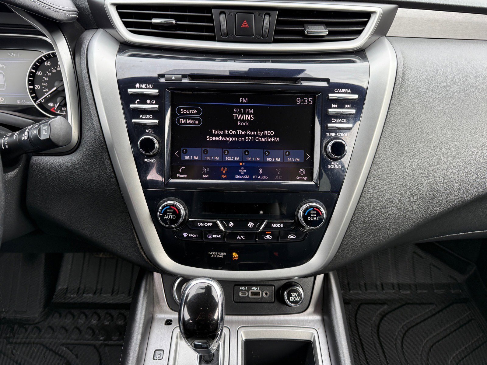 Used 2023 Nissan Murano SV image 24