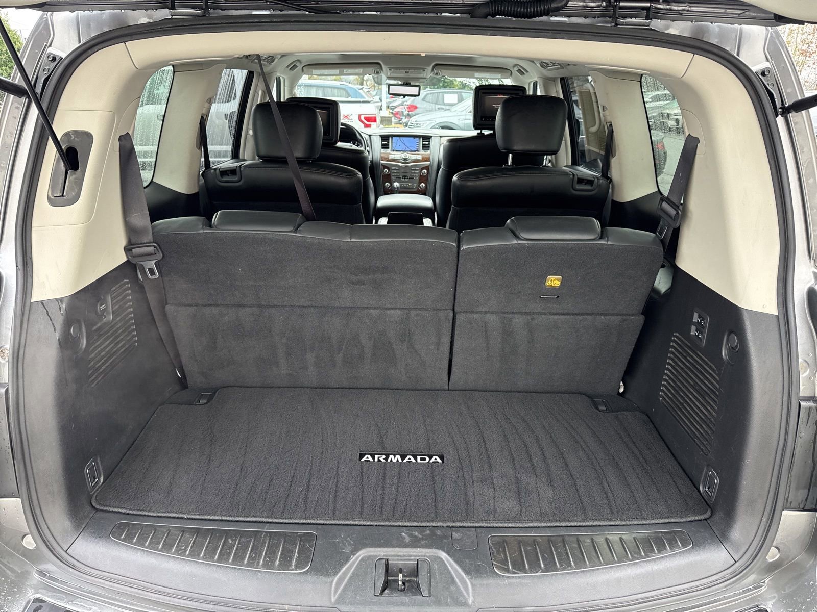 Used 2019 Nissan Armada Platinum w/ Captain's Chairs Package image 11