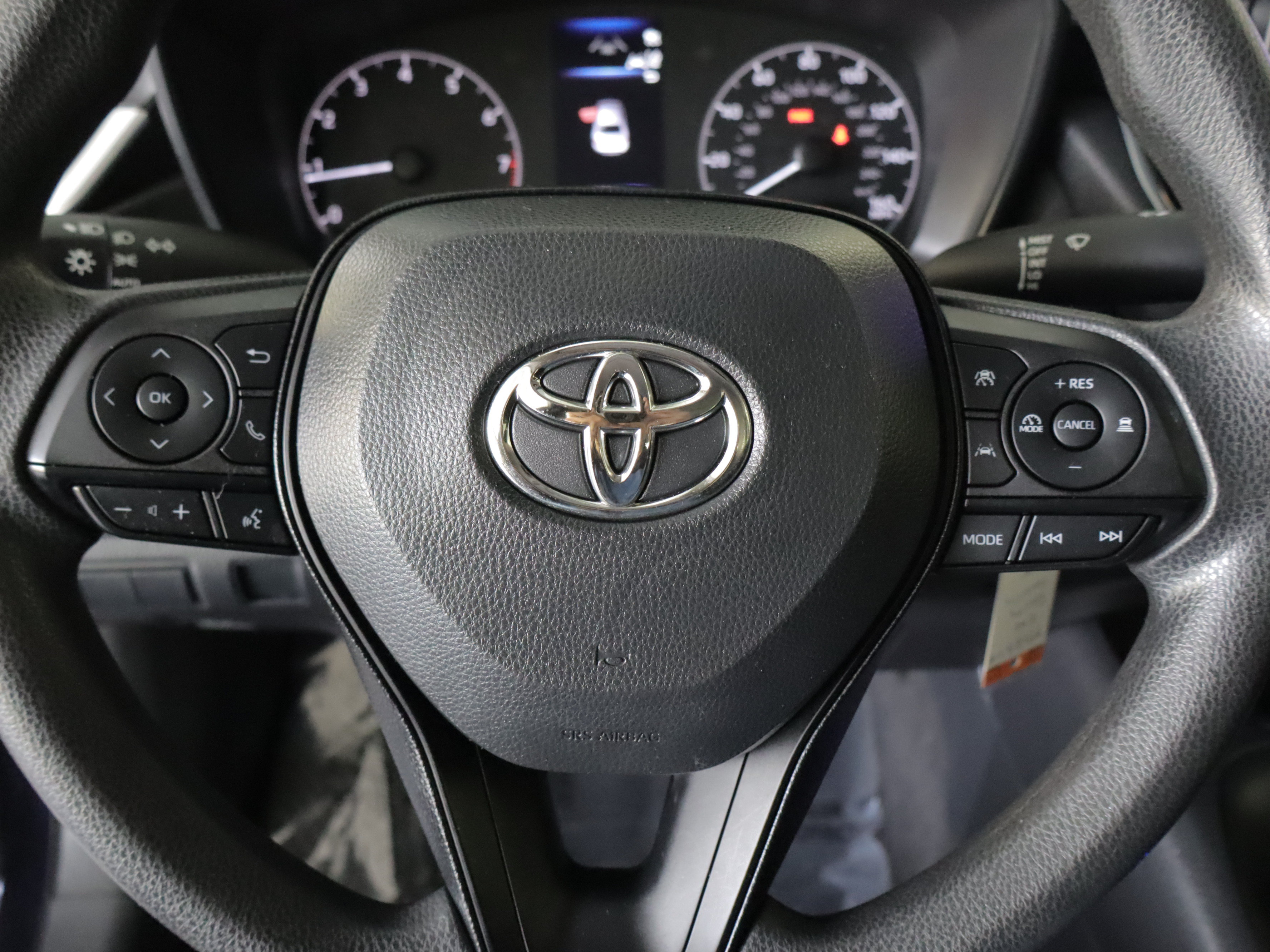 Used 2024 Toyota Corolla LE FWD image 12