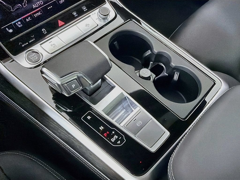 New 2026 Audi Q8 Premium Plus AWD/4WD image 17