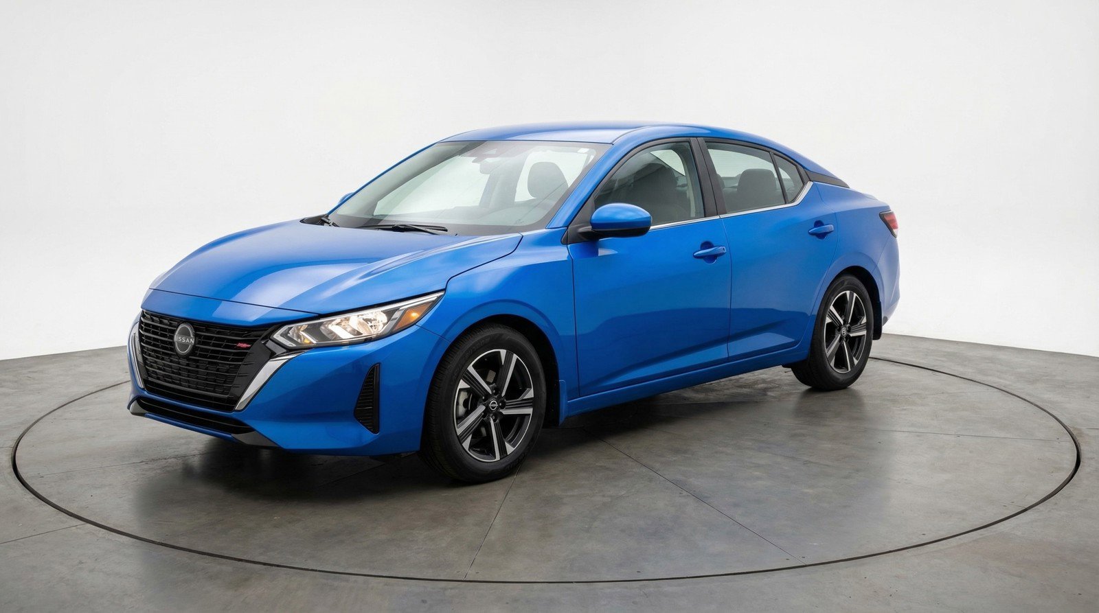 Used 2025 Nissan Sentra SV image 3
