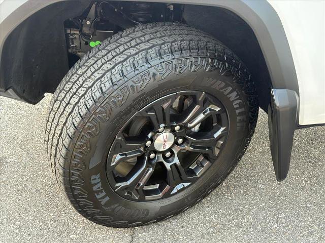 Certified 2024 GMC Canyon Elevation w/ Convenience Package image 24