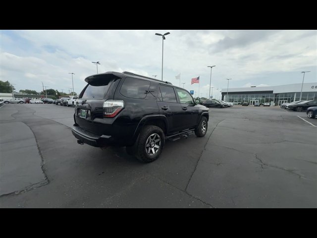 Used 2024 Toyota 4Runner TRD Off-Road Premium w/ Moonroof Package AWD/4WD image 8