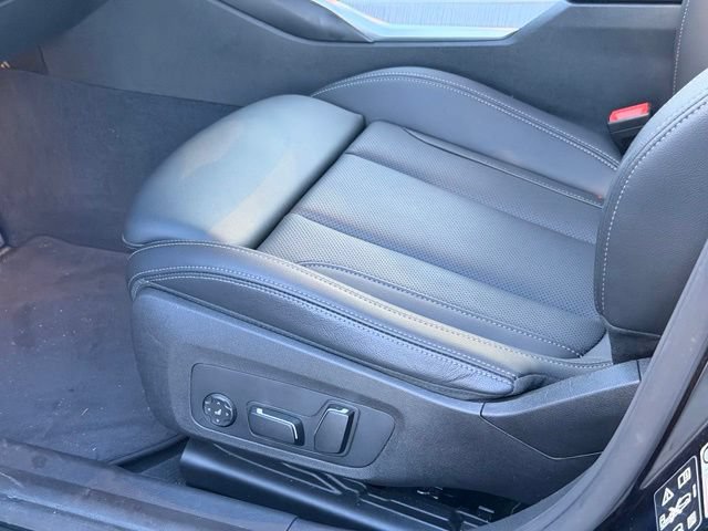 Used 2026 BMW 330i xDrive Sedan AWD/4WD image 23