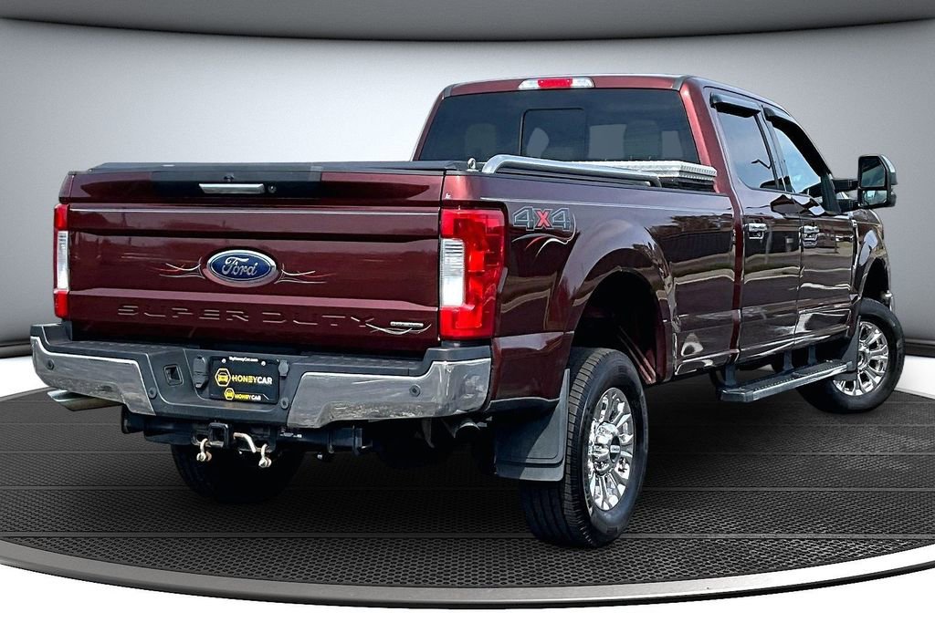 Used 2017 Ford F250 Lariat w/ Chrome Package image 6