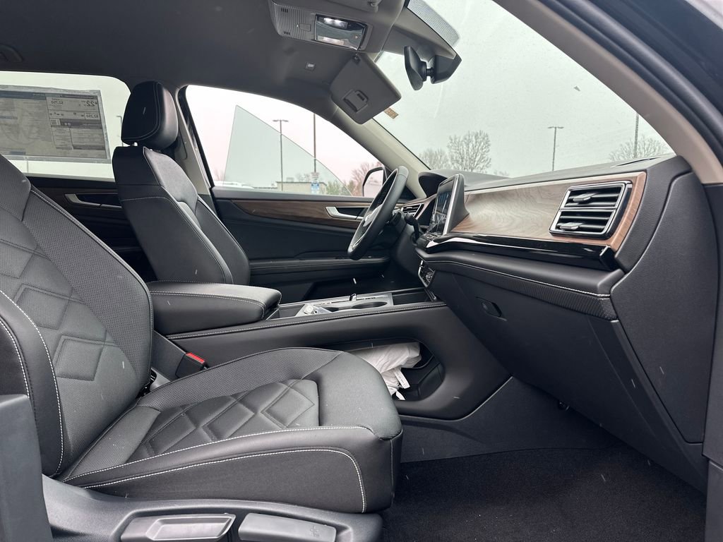 New 2026 Volkswagen Atlas SE image 16