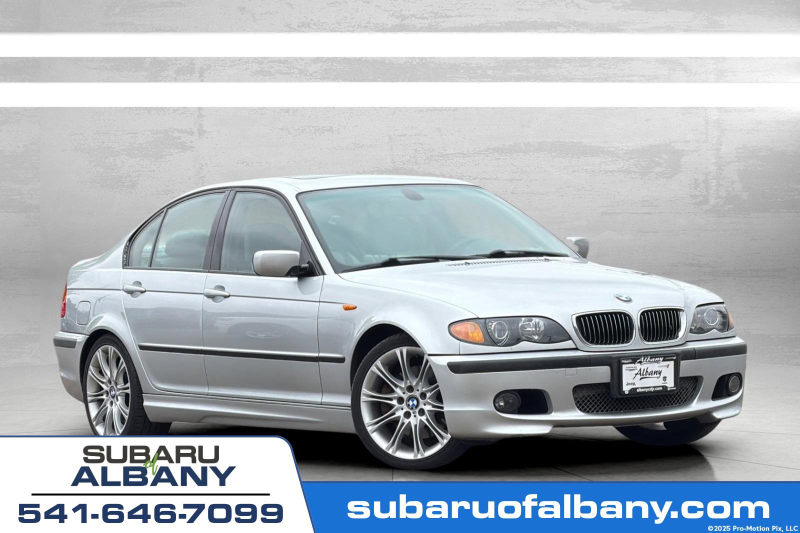 Used 2005 BMW 330i Sedan RWD image 1