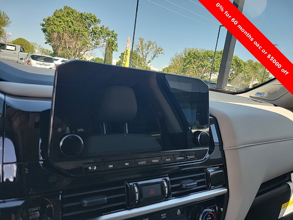 New 2025 Nissan Pathfinder SL w/ SL Premium Package image 26